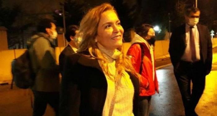 صحفية تركية بعد توقيفها: بات المرور بالأمن واجبًا وطنيًّا!