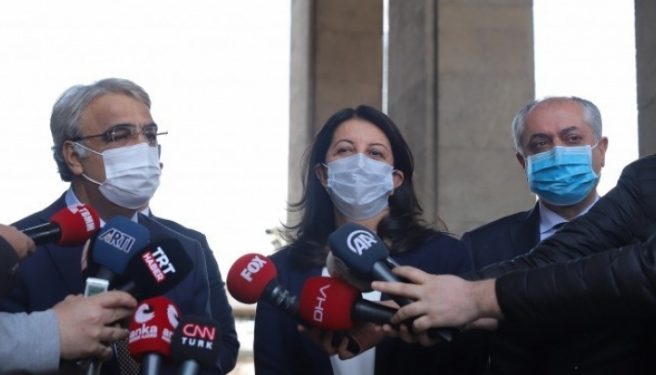 تركيا.. زعيم الحزب الكردي يطالب رئيس البرلمان بالتدخل!