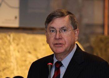 السفير الأمريكي لدى تركيا: نأمل في أن يتم حل مشكلة “إس-400”