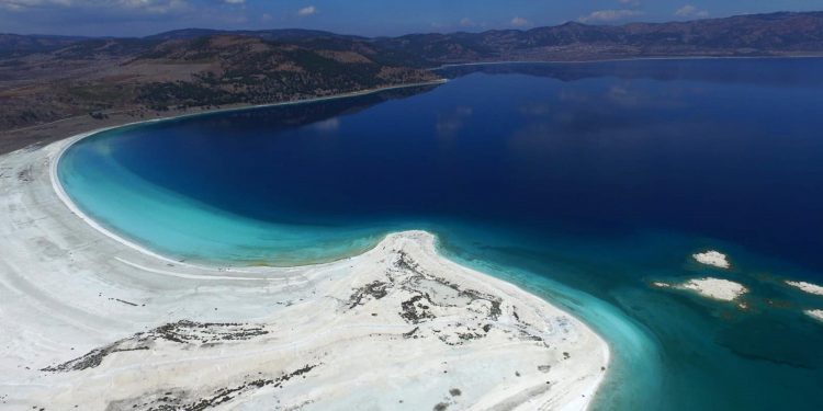 هل تنضم بحيرة “سالدا” لقائمة التراث الطبيعي العالمي؟