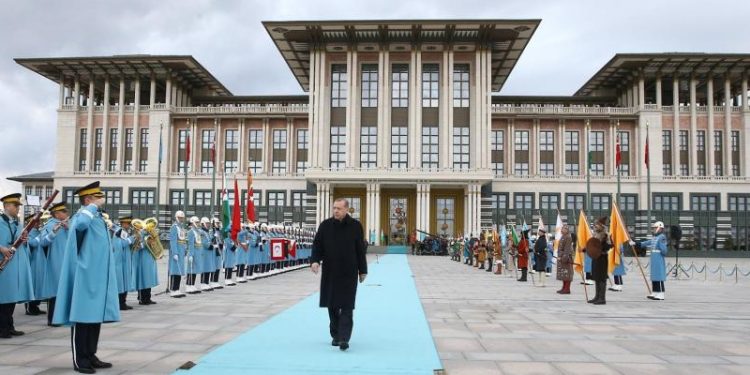 تركيا.. نفقات إضافية للرئاسة وبعض الوزارات