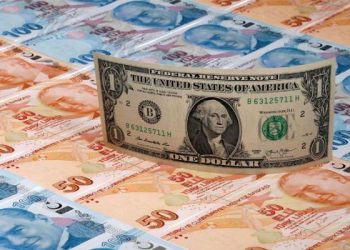 تركيا.. الدولار يستهل تعاملات الأسبوع متجاوزا 8 ليرات