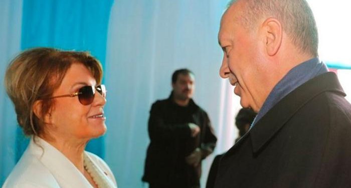 صحفي: أردوغان قد يستعين برئيسة وزراء تركيا السابقة!