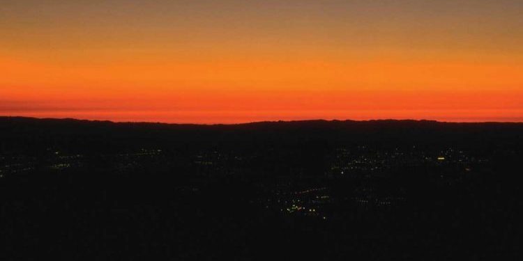 كيف يتنفس الكون؟