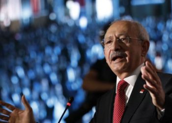 زعيم المعارضة التركية: أكثر من مليون أسرة فقيرة في إسطنبول