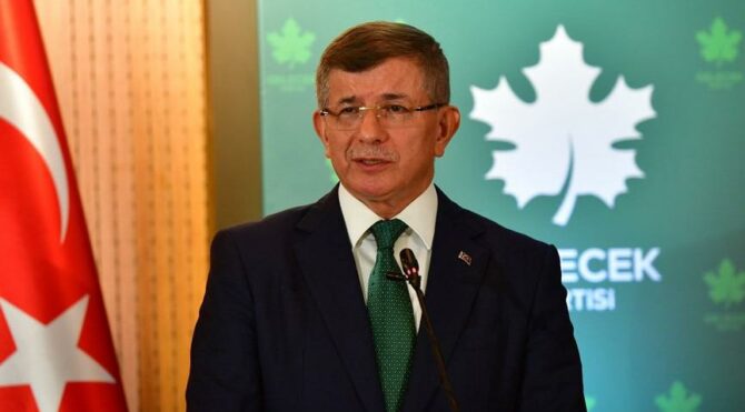 داود أوغلو يدعو أردوغان لببيع الطائرات الرئاسية!