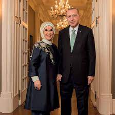 عقيلة أردوغان تتسلم جائزة دولية