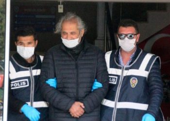 تركيا.. حكم بالسجن على صحفي بسبب تغريدة