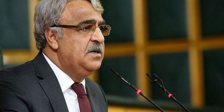 تركيا.. التحقيق مع رئيس حزب الشعوب الديمقراطي الكردي