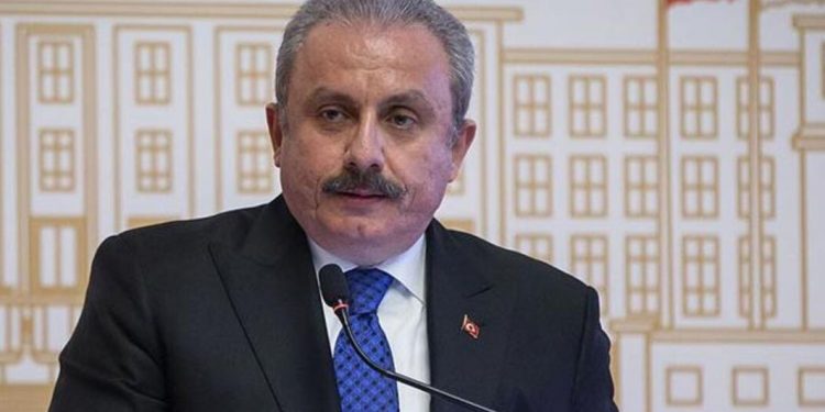 رئيس البرلمان التركي يبرر اعتقال البرلماني السابق عن الحزب الكردي