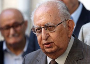 رئيس برلمان تركيا الأسبق: إغلاق الأحزاب المعارضة ليس حلاً