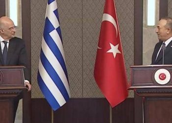 “اشتباك لفظي” خلال مؤتمر صحفي لوزيري خارجية تركيا واليونان في أنقرة