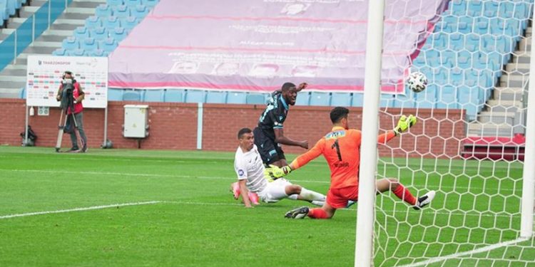 طرابزون سبور يُحرم من فرحة الفوز في الدقائق الأخيرة