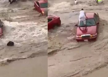 سيول تغرق أحياء سكنية في مدينة مكة