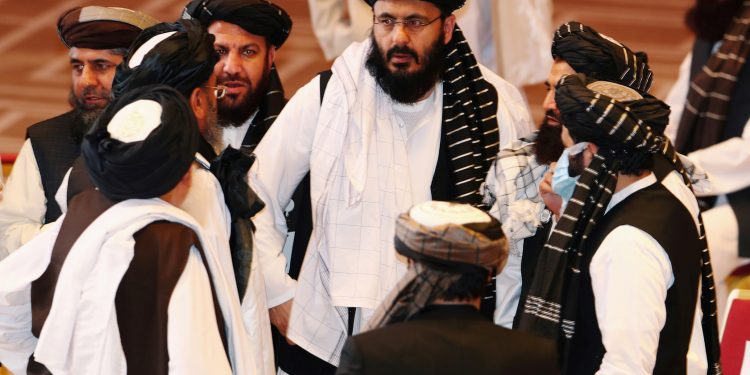 وزراء خارجية أفغانستان وباكستان وتركيا يبحثون آفاق عملية السلام الأفغانية