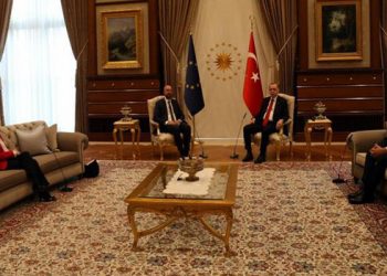 أردوغان يهين رئيسة المفوضية الأوروبية