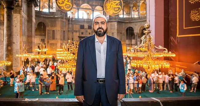 إمام آيا صوفيا يستقيل من منصبه