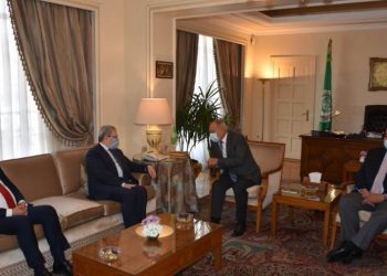 أبو الغيط يلتقي بوزير الخارجية التونسي في قرطاج