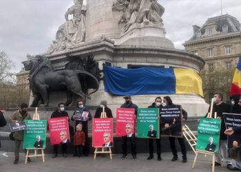 وقفة تضامنية في باريس لمؤازرة جرجرلي أوغلو