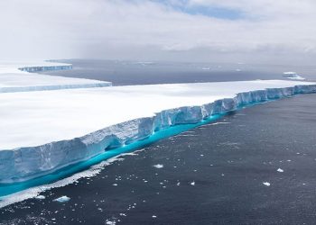 اختفاء أكبر جبل جليدي في العالم