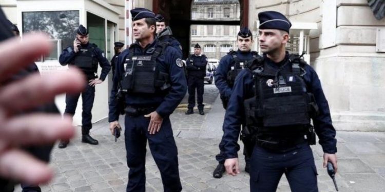 فرنسا تسجن 7 من “العمال الكردستاني”