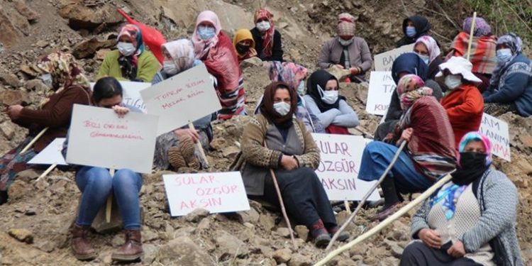 مسؤول بحزب أردوغان يتهم بايدن بتدبير اعتصام في تركيا!