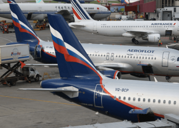 روسيا تطالب الشركات السياحية بوقف بيع تذاكر الرحلات إلى تركيا