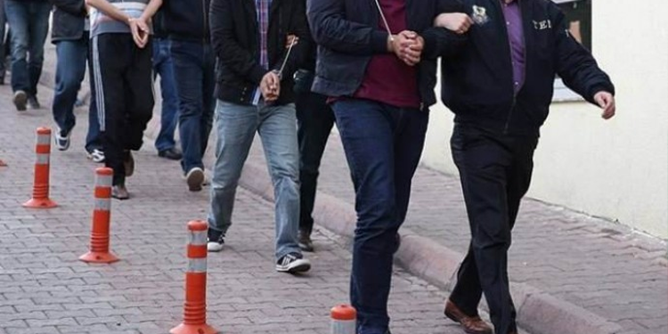 تركيا.. اعتقال أربعة سياسيين أكراد من منازلهم بولاية هكاري