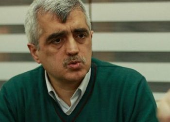 برلماني سابق من محبسه لأردوغان: إلعق ما بصقته!