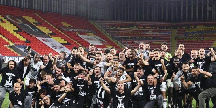 بشكتاش بطلاً للدوري التركي الممتاز