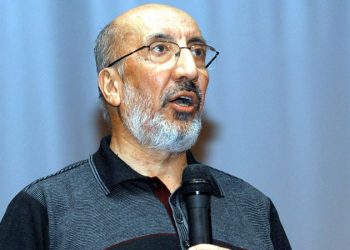 صحفي مقرب من أردوغان: استعدوا لمفاجئات في تركيا!