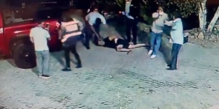 تركيا.. الأمن يعتدي على صحفي في منزله بعدما كشف فساد بلدية