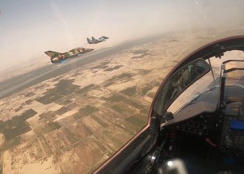 مناورات (مصرية سودانية) بالمقاتلات الحربية في السماء السودانية