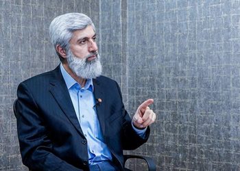 تركيا.. شيخ معارض لأردوغان يستنكر اتهام جماعته بالتحريض