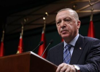 أردوغان يدافع عن وزيره المتهم بتجارة المخدرات