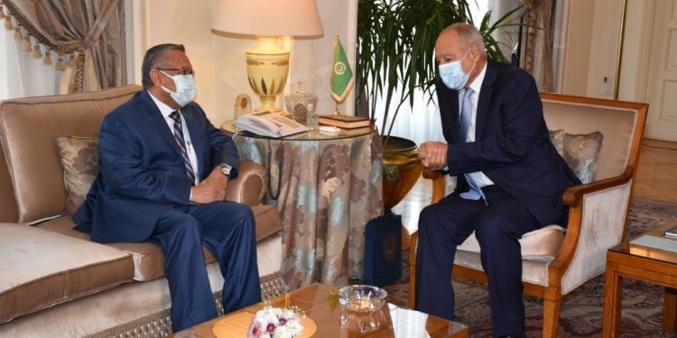 رئيس مجلس الشورى اليمني في ضيافة أبو الغيط