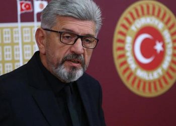 برلماني تركي: الحكومة وفرت حراسة لزعيم مافيا ورفضت تأميني