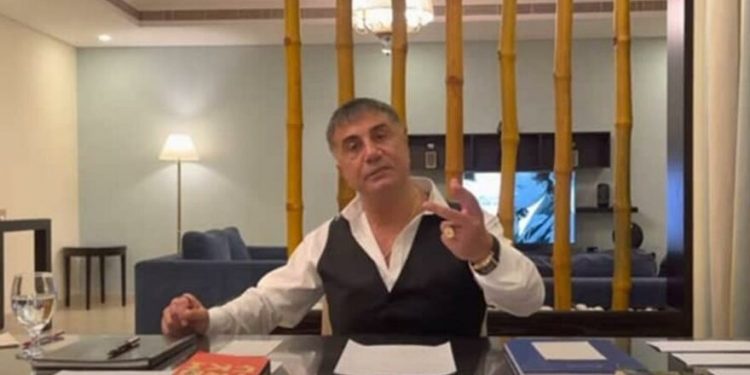 واشنطن بوست: سادات بكر يهز حكومة أردوغان باعترافاته