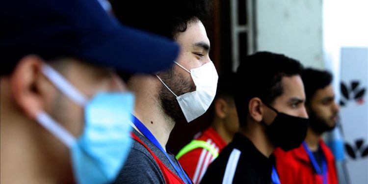 اللثام والكمامة