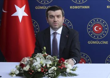 تركيا تطالب اليونان باحترام حقوق الأقليات