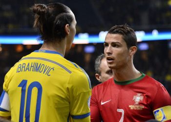 مواجهة “نارية” بين رونالدو وإبراهيموفيتش على مقعد في دوري الأبطال