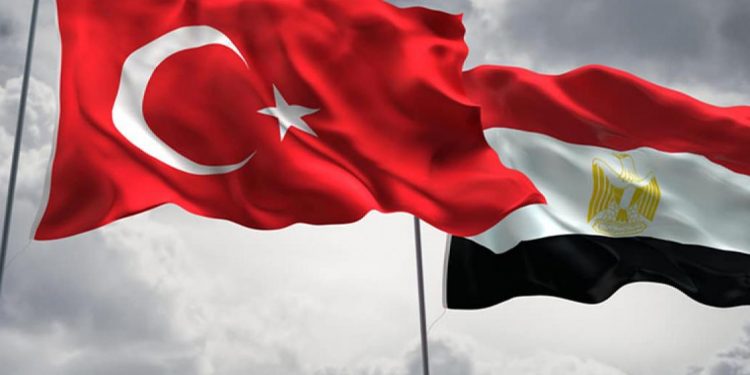 كواليس المفاوضات التركية المصرية في القاهرة.. تهافتٌ تركيّ يقابله تريّثٌ مصريّ