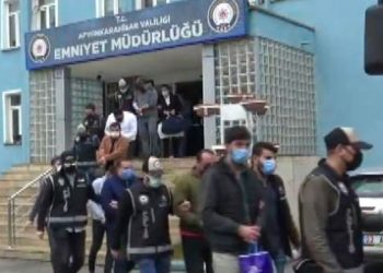 تركيا.. حملة أمنية جديدة ضد رجال زعيم المافيا سادات بكر