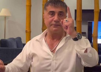 زعيم المافيا يوبخ صحفيًا دافع عن نجل بن علي يلديم