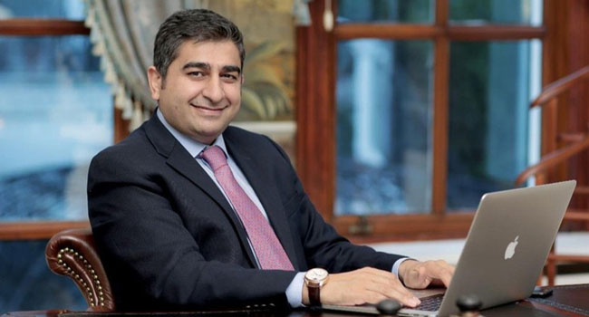 رجل أعمال تركي تتصارع واشنطن وأنقرة على تسليمه