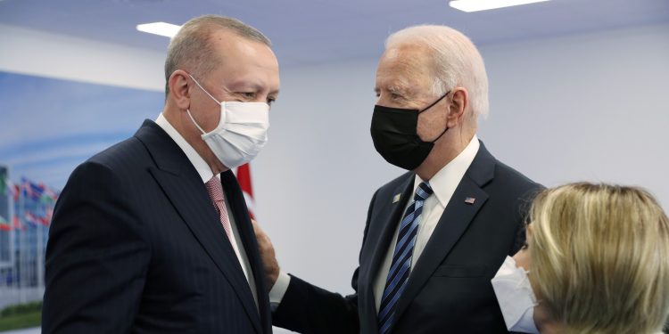 أردوغان يجدد تمسكه بصفقة الـ إس 400