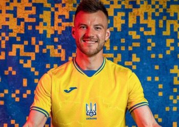 قميص أوكرانيا في كأس أمم أوروبا 2020 يغضب روسيا