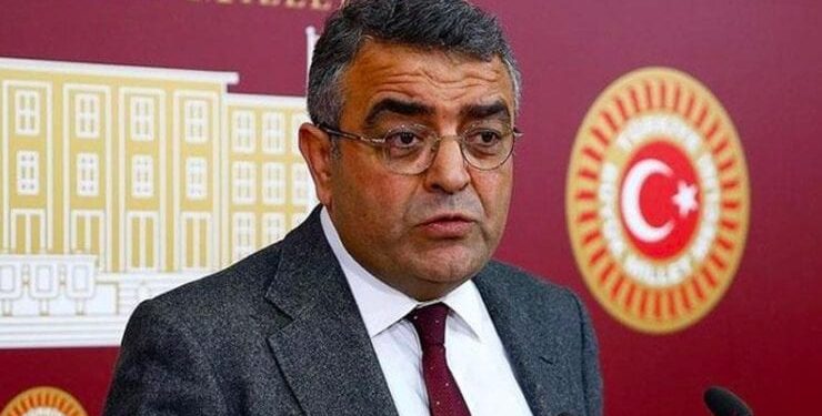 تركيا: برلماني يسائل نواب الحزب الحاكم بشأن انتهاكات السجون