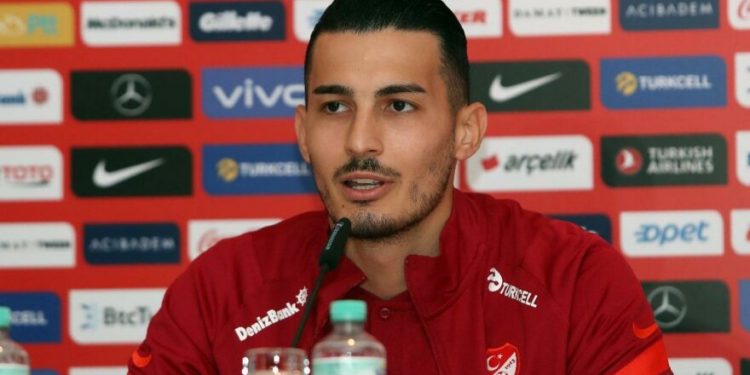 توتنهام وموناكو يتنافسان على حارس المنتخب التركي