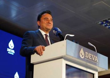 باباجان: البنك المركزي مدين للسوق بـ150 مليار دولار